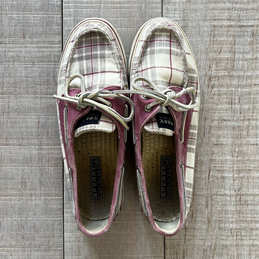 Sperry Top-sider pink plaid shoes